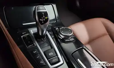 BMW 5-Series 2016 3.0 гидро в Москве № 2130590, миниатюра 9