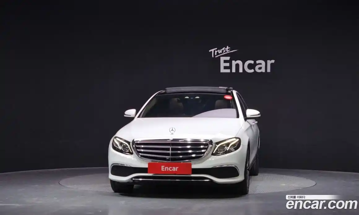 Mercedes-Benz E-Class 2016 2.0 гидро в Москве № 2130728, фото 3