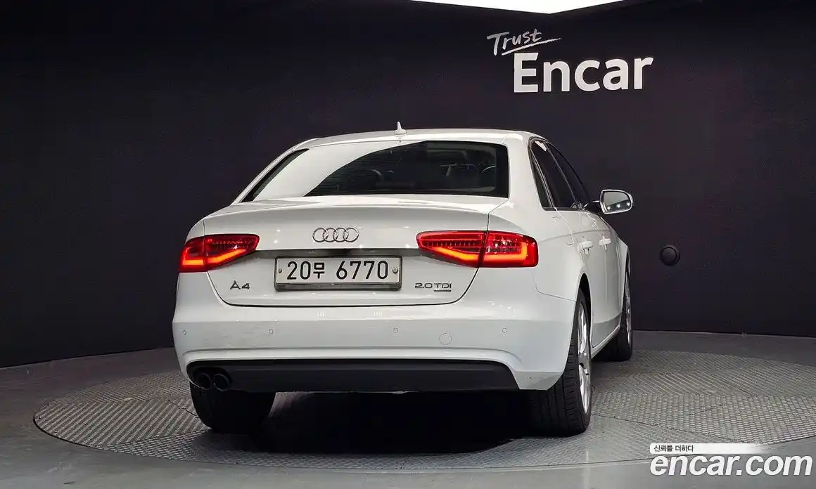 Audi A4 2014 2.0 гидро в Москве № 2131332, фото 4
