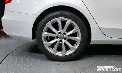 Audi A4 2014 2.0 гидро в Москве № 2131332, миниатюра 5