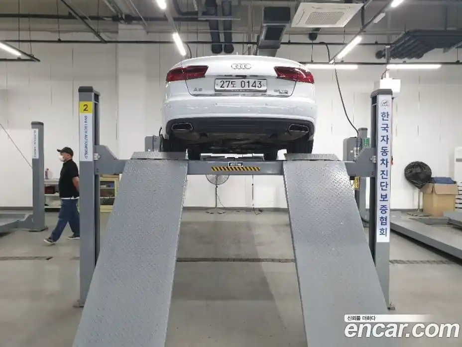 Audi A6 2016 2.0 гидро в Москве № 2131425, фото 2