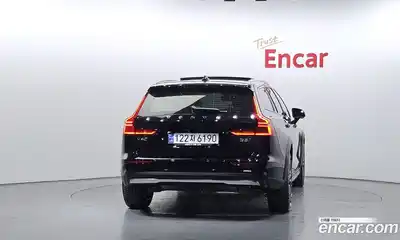 Volvo V60 2024 2.0 гидро в Москве № 2131493, миниатюра 4