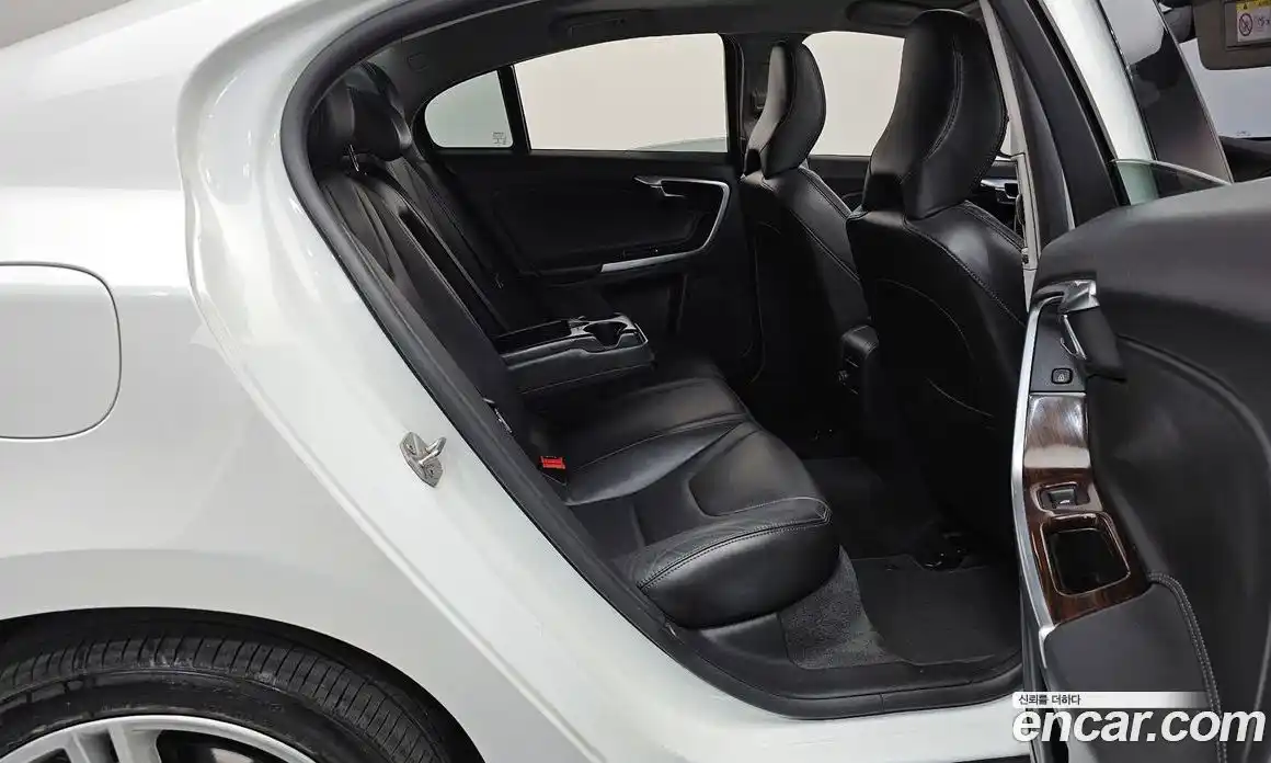 Volvo S60 2017 2.0 гидро в Москве № 2131532, фото 11