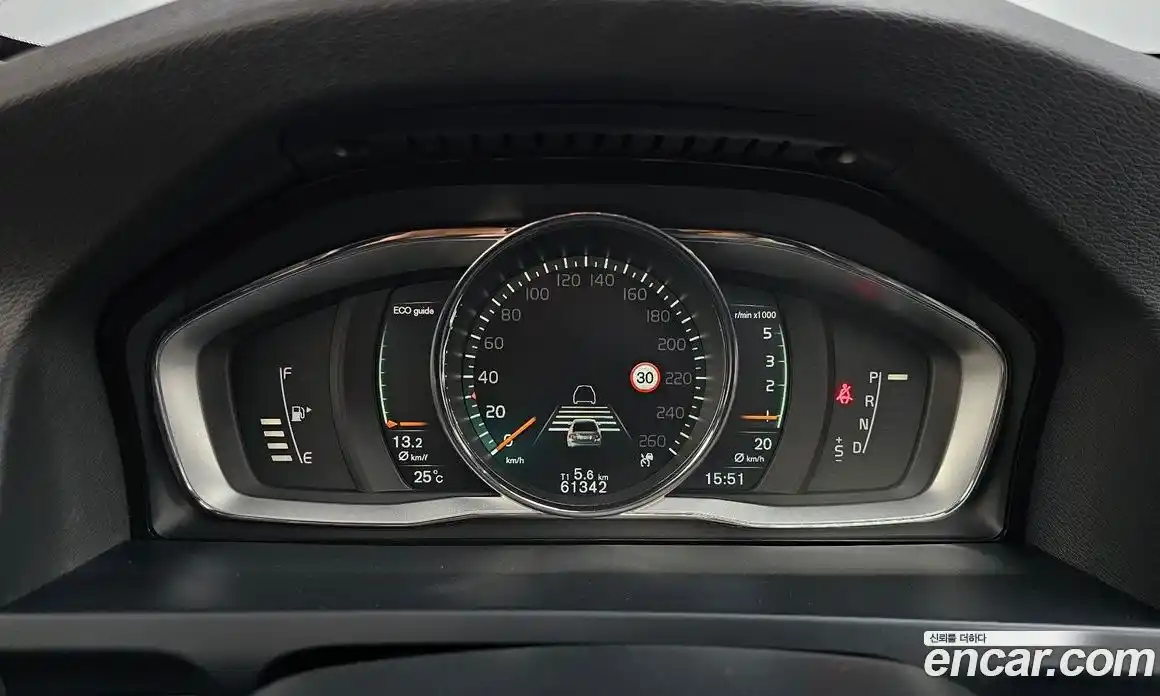 Volvo S60 2017 2.0 гидро в Москве № 2131532, фото 8