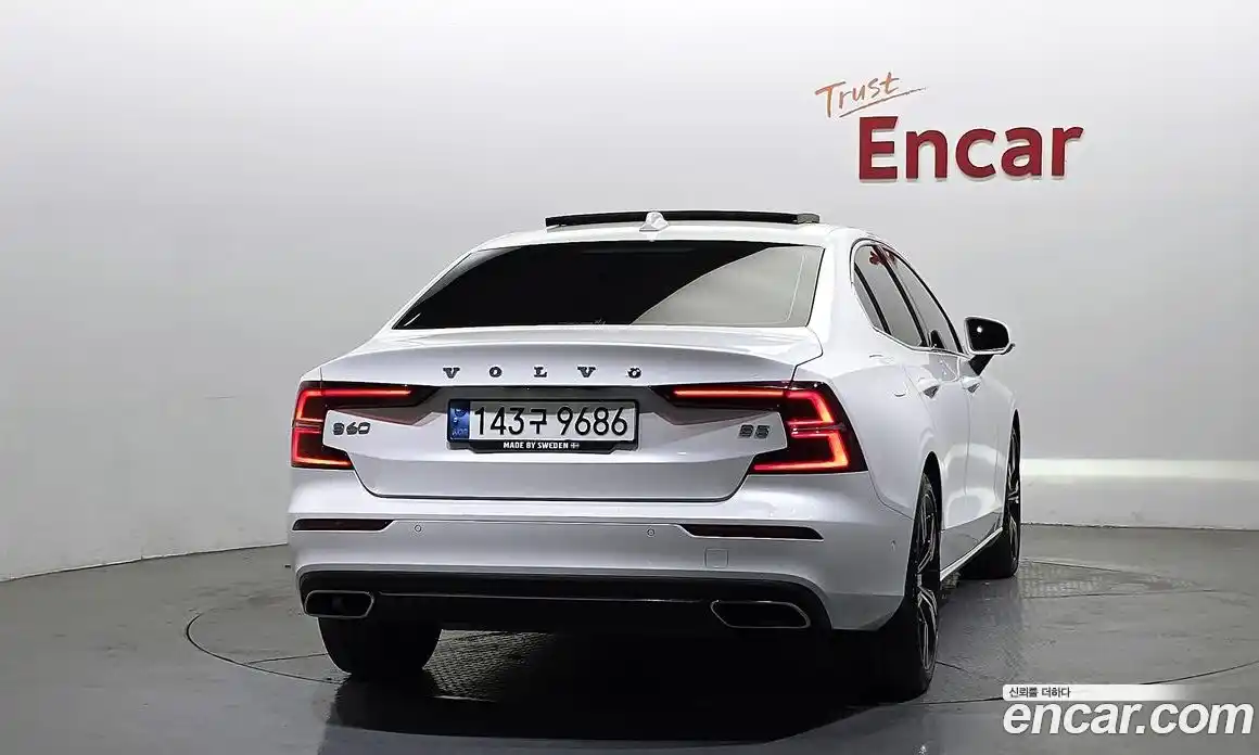 Volvo S60 2021 2.0 гидро в Москве, фото 4