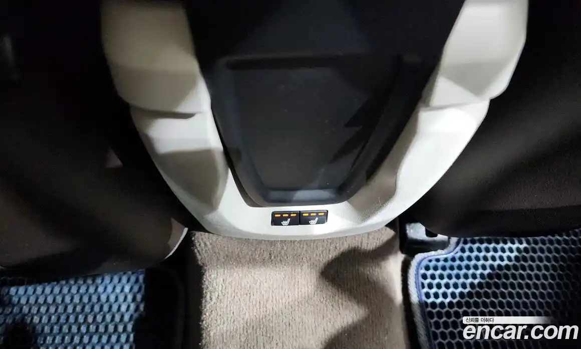 Volvo V40 2016 2.0 гидро в Москве, фото 15