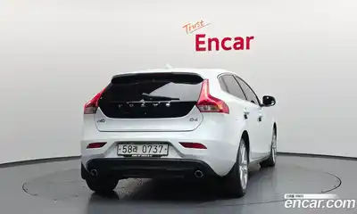 Volvo V40 2016 2.0 гидро в Москве, миниатюра 4