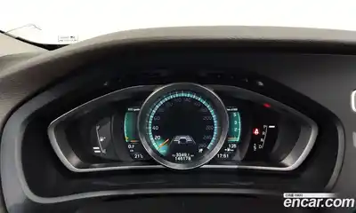 Volvo V40 2016 2.0 гидро в Москве, миниатюра 8