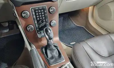 Volvo V40 2016 2.0 гидро в Москве, миниатюра 9