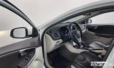 Volvo V40 2016 2.0 гидро в Москве, миниатюра 10