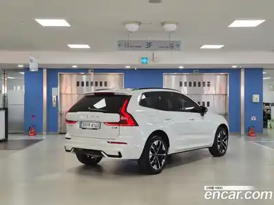 Volvo XC60 2025 2.0 гидро в Москве № 2131598, миниатюра 2