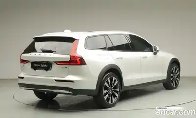Volvo V60 2025 2.0 гидро в Москве № 2131600, миниатюра 4