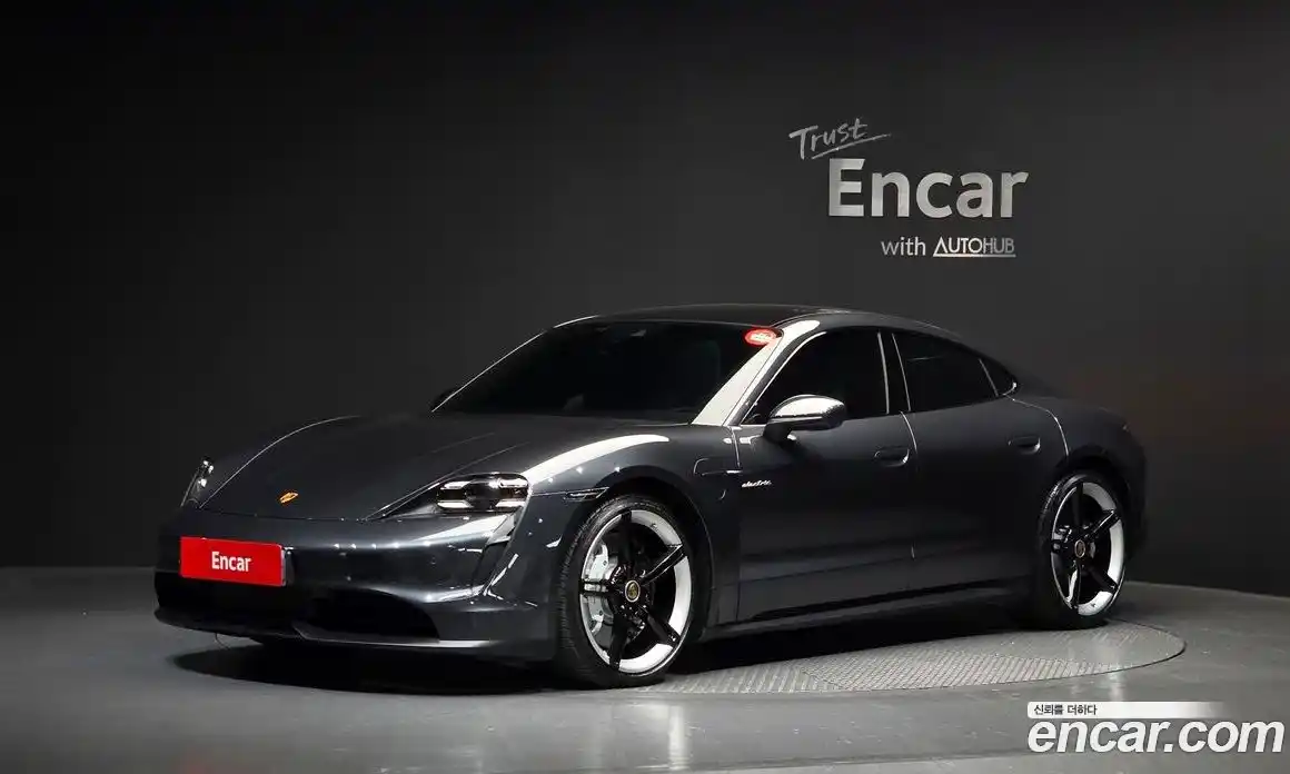 Porsche Taycan 2021 0.1 гидро в Москве, фото 1