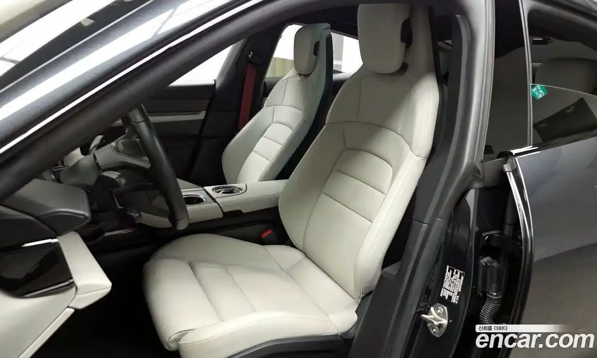 Porsche Taycan 2021 0.1 гидро в Москве, фото 27