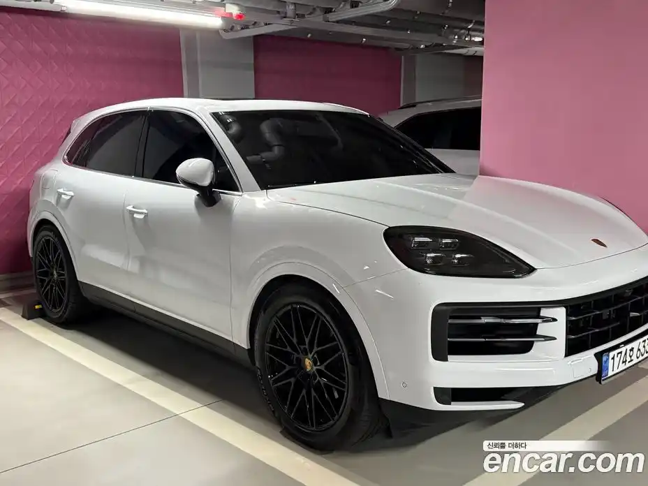 Porsche Cayenne 2023 3.0 гидро в Москве № 2131784, фото 2