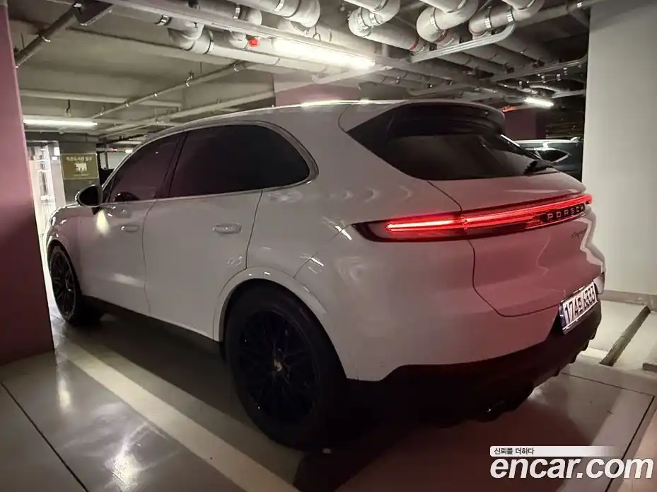 Porsche Cayenne 2023 3.0 гидро в Москве № 2131784, фото 3