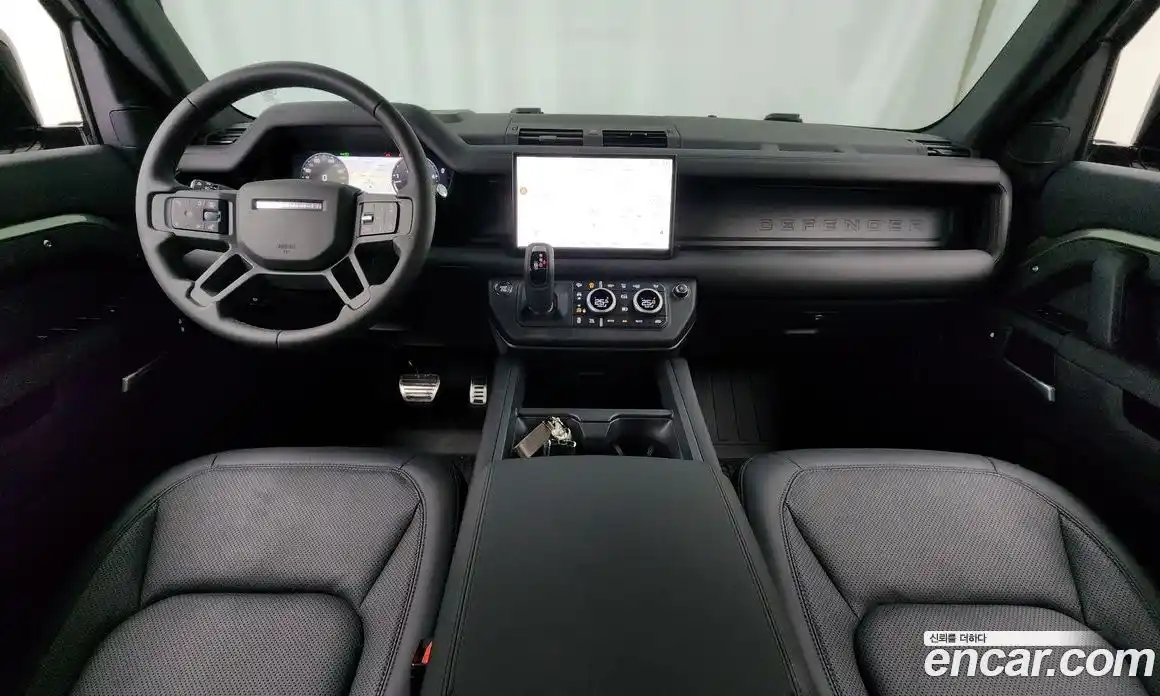 Land Rover Defender 2025 3.0 гидро в Москве № 2131832, фото 10
