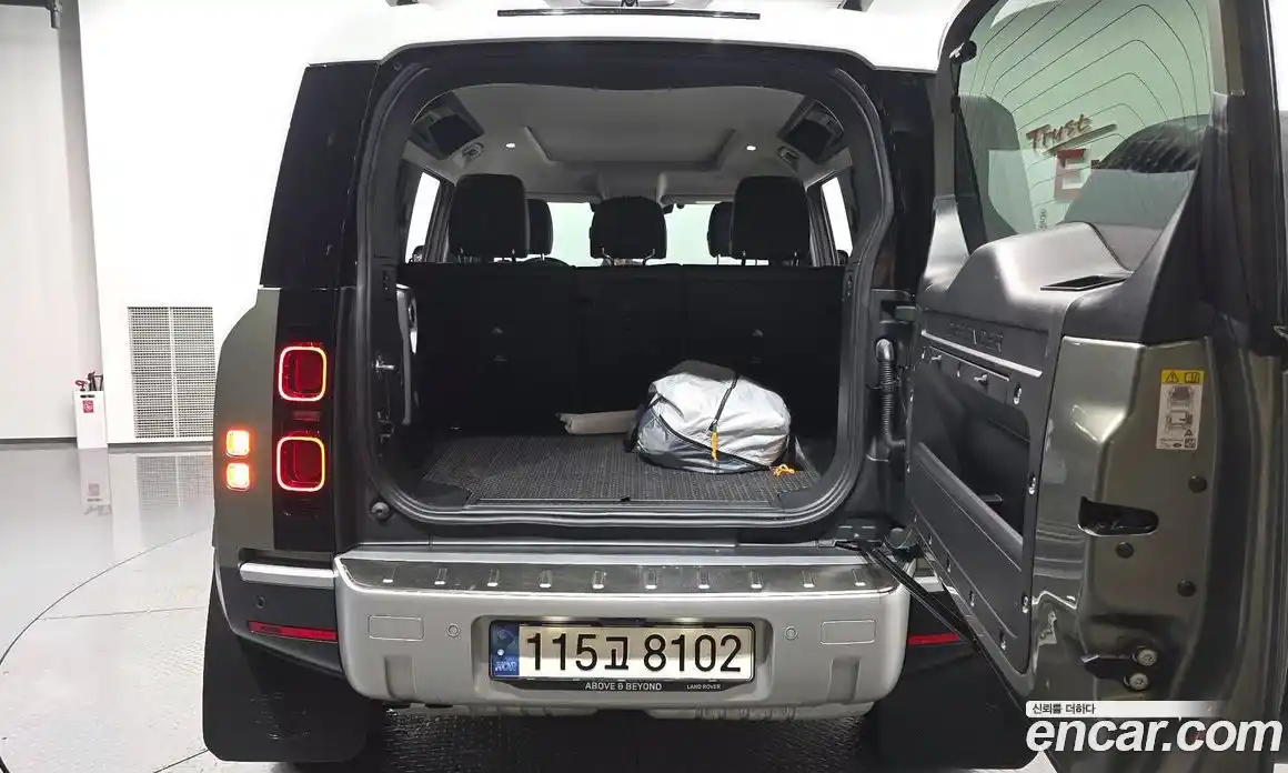 Land Rover Defender 2020 2.0 гидро в Москве № 2131845, фото 25