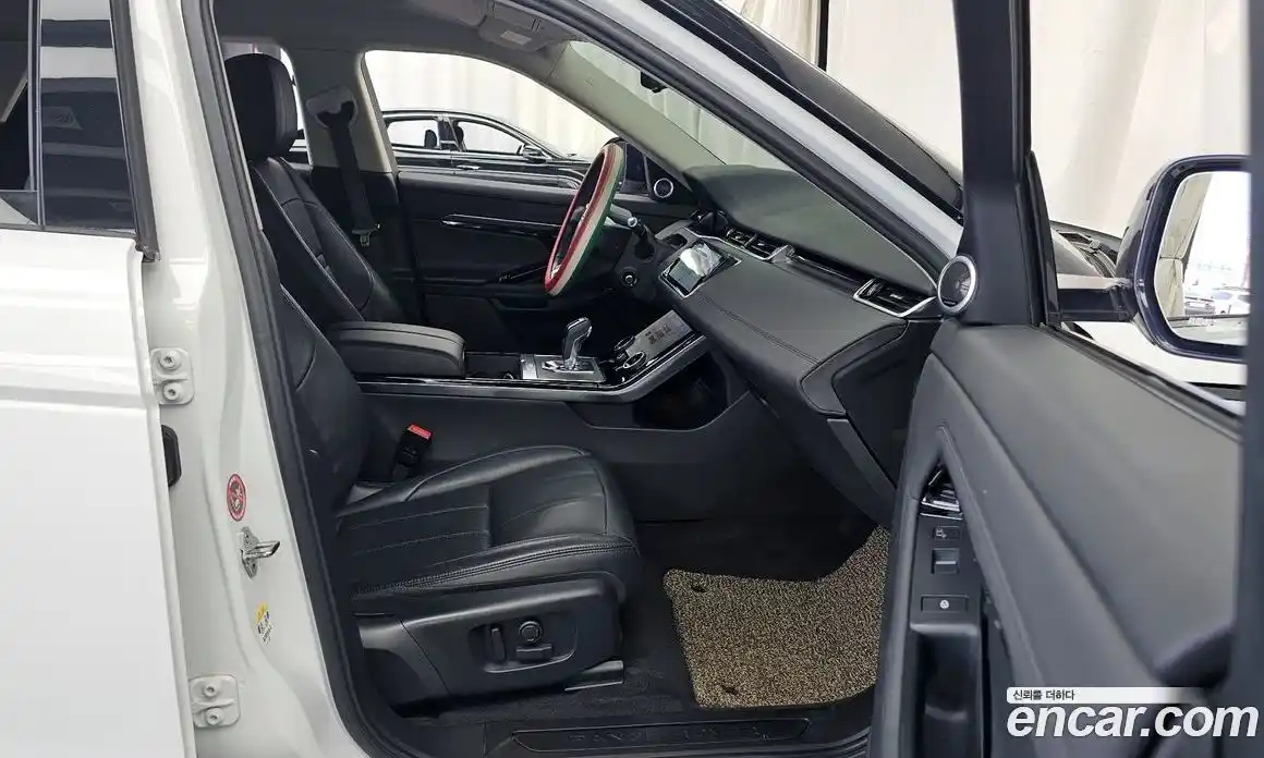 Land Rover Range-Rover Evoque 2019 2.0 гидро в Москве № 2131863, фото 17