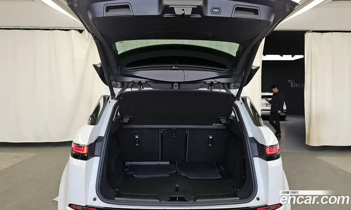 Land Rover Range-Rover Evoque 2019 2.0 гидро в Москве № 2131863, фото 26