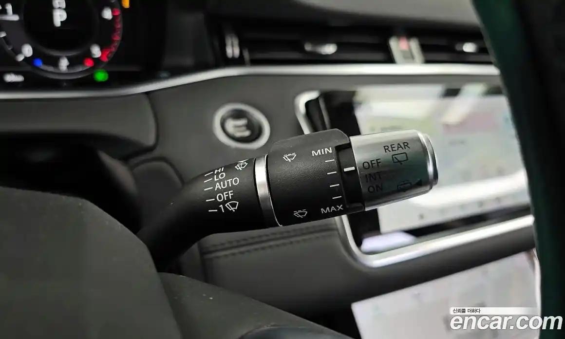 Land Rover Range-Rover Evoque 2019 2.0 гидро в Москве № 2131863, фото 28