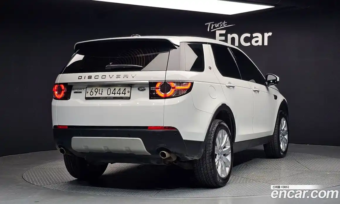 Land Rover Discovery Sport 2016 2.0 гидро в Москве № 2131940, фото 2