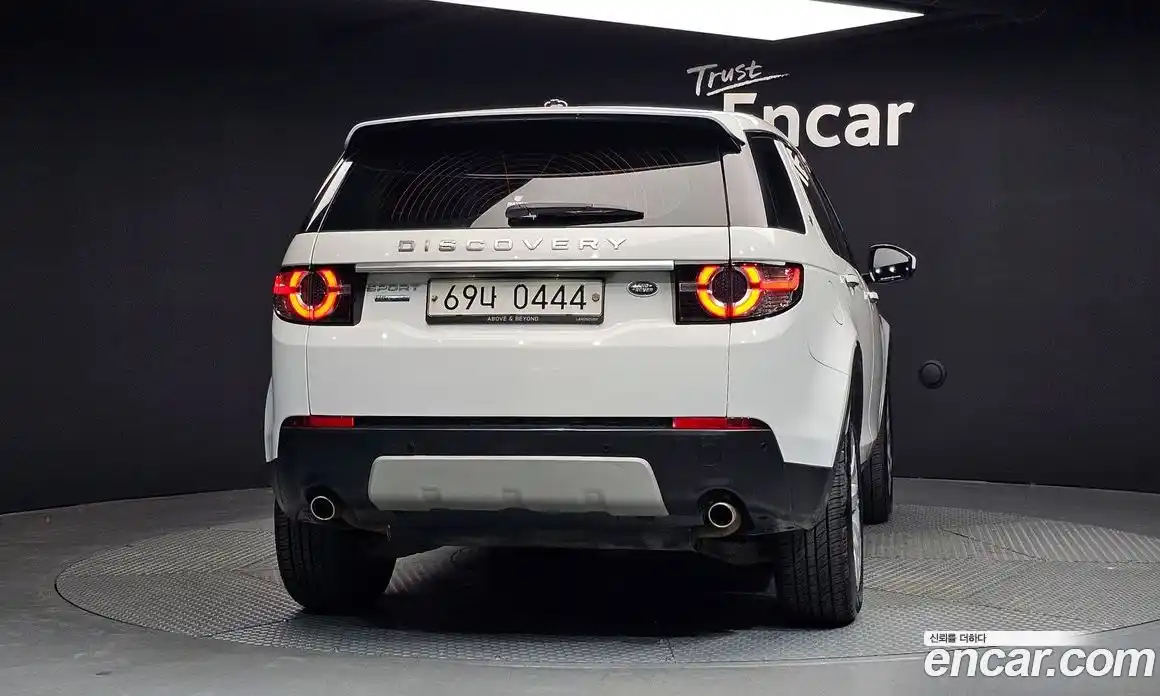 Land Rover Discovery Sport 2016 2.0 гидро в Москве № 2131940, фото 4