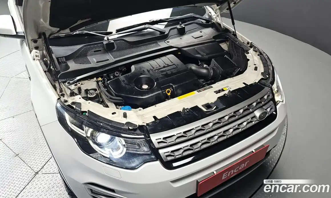Land Rover Discovery Sport 2016 2.0 гидро в Москве № 2131940, фото 6