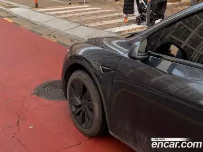 Tesla Model Y 2025 гидро, миниатюра 6
