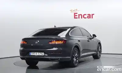 Volkswagen Arteon 2020 2.0 гидро в Москве № 2132447, миниатюра 2