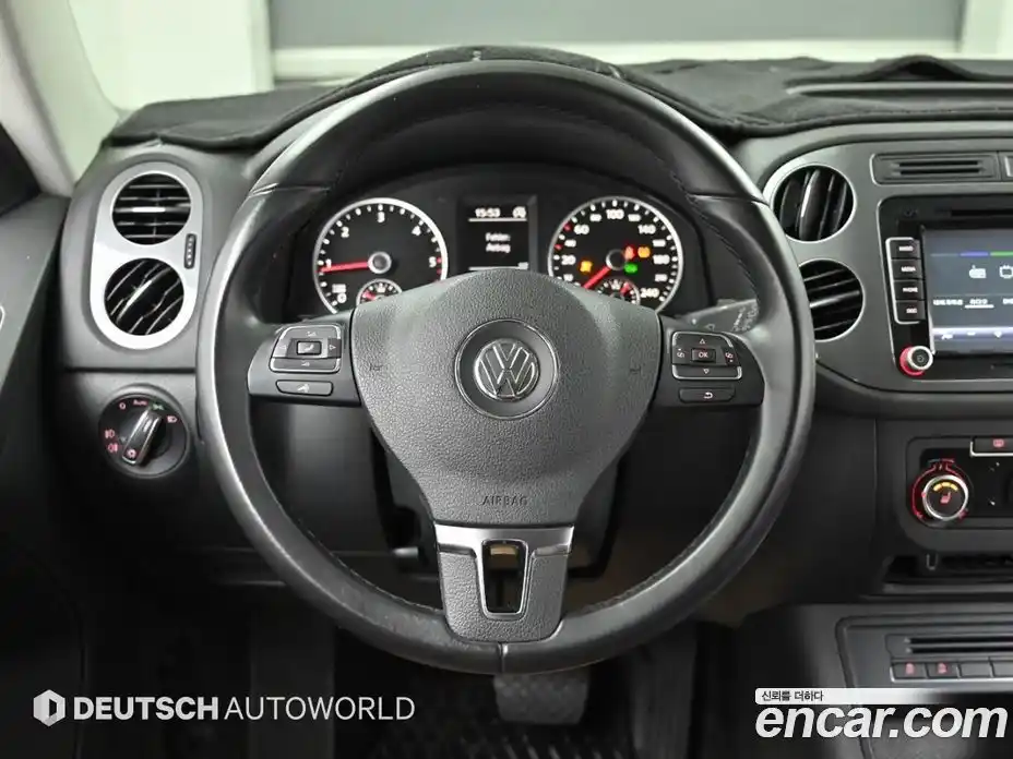 Volkswagen Tiguan 2015 2.0 гидро в Москве № 2132520, фото 13