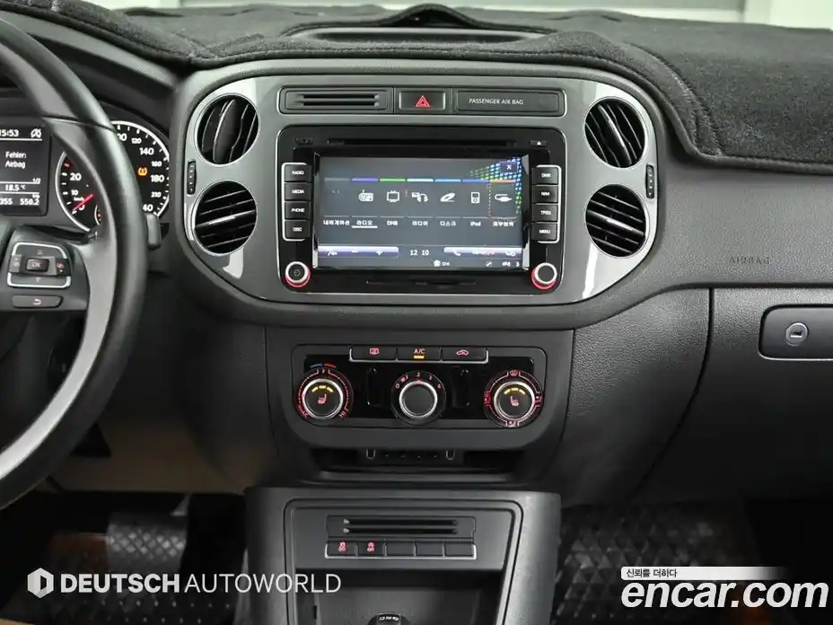 Volkswagen Tiguan 2015 2.0 гидро в Москве № 2132520, фото 14
