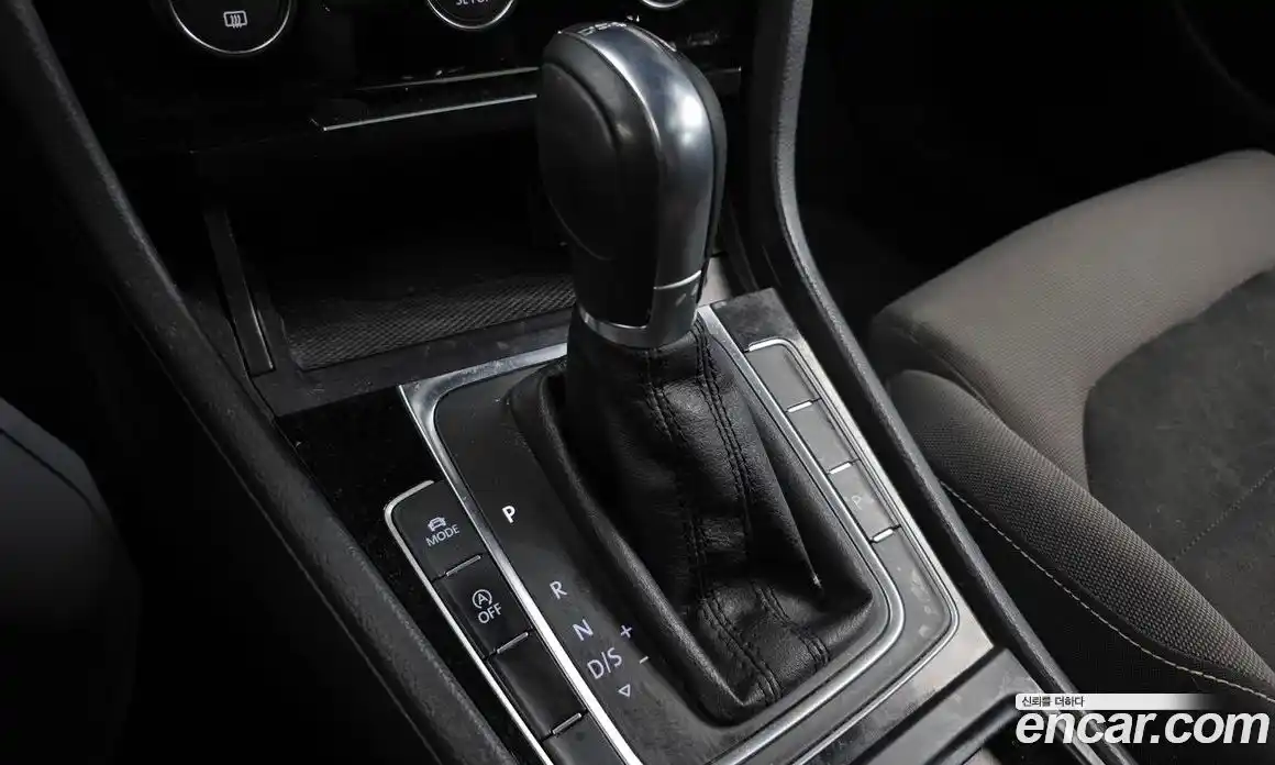 Volkswagen Golf 2013 2.0 гидро в Москве № 2132534, фото 9