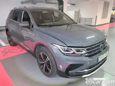 Volkswagen Tiguan 2021 2.0 гидро в Москве № 2132587, миниатюра 6