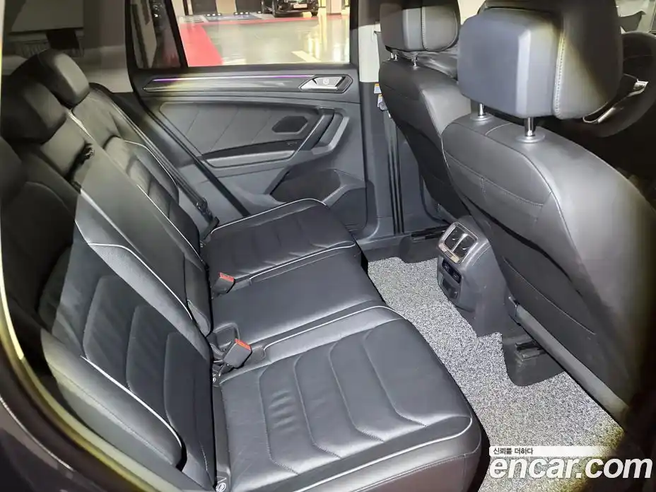 Volkswagen Tiguan 2021 2.0 гидро в Москве № 2132587, фото 7