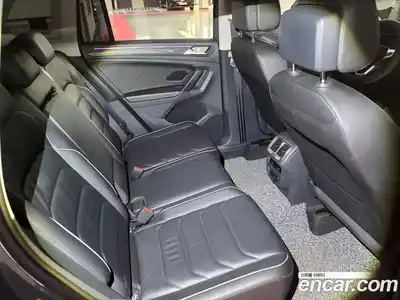 Volkswagen Tiguan 2021 2.0 гидро в Москве № 2132587, миниатюра 7