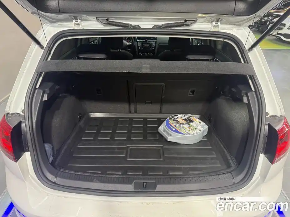 Volkswagen Golf 2016 2.0 гидро в Москве № 2132594, фото 16