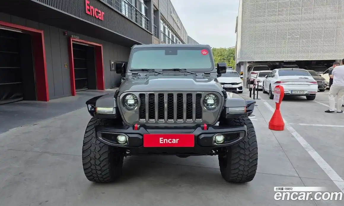 Jeep Gladiator 2023 3.6 гидро в Москве № 2132620, фото 3
