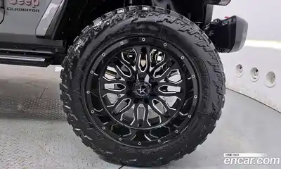 Jeep Gladiator 2023 3.6 гидро в Москве № 2132620, миниатюра 7