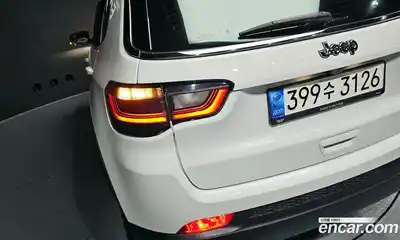 Jeep Compass 2022 2.4 гидро в Москве № 2132621, миниатюра 9