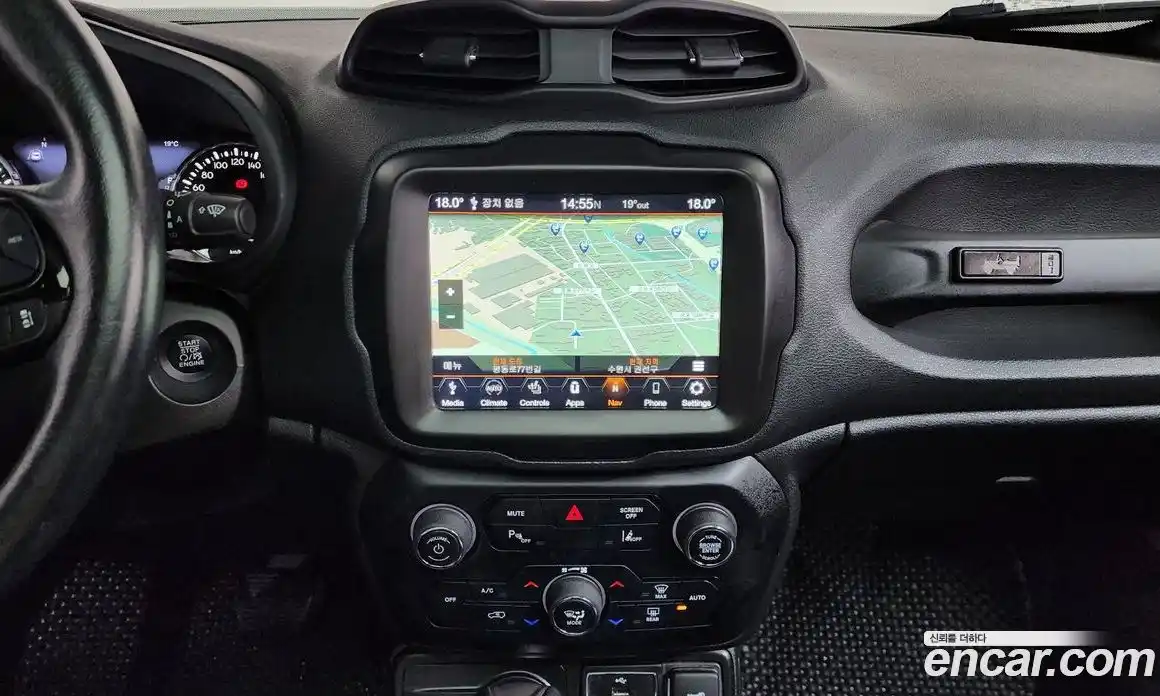 Jeep Renegade 2021 2.4 гидро в Москве № 2132669, фото 19