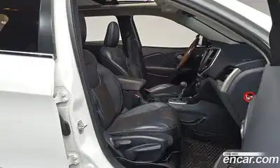 Jeep Cherokee 2015 2.0 гидро в Москве № 2132798, миниатюра 11