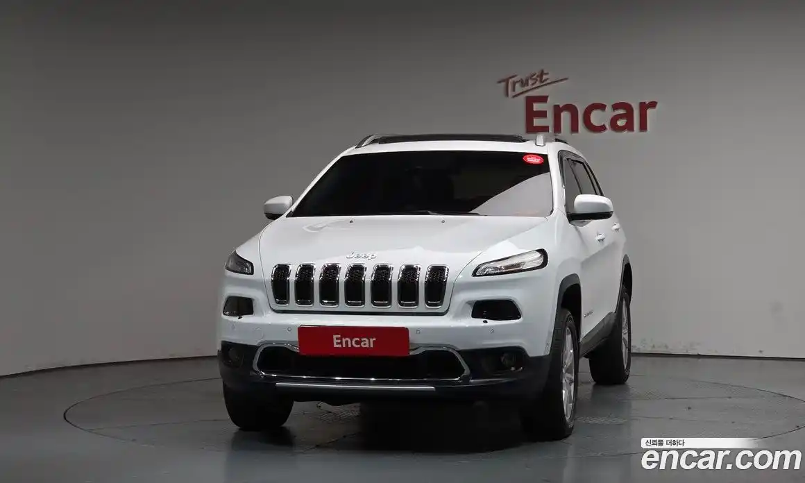 Jeep Cherokee 2015 2.0 гидро в Москве № 2132798, фото 3