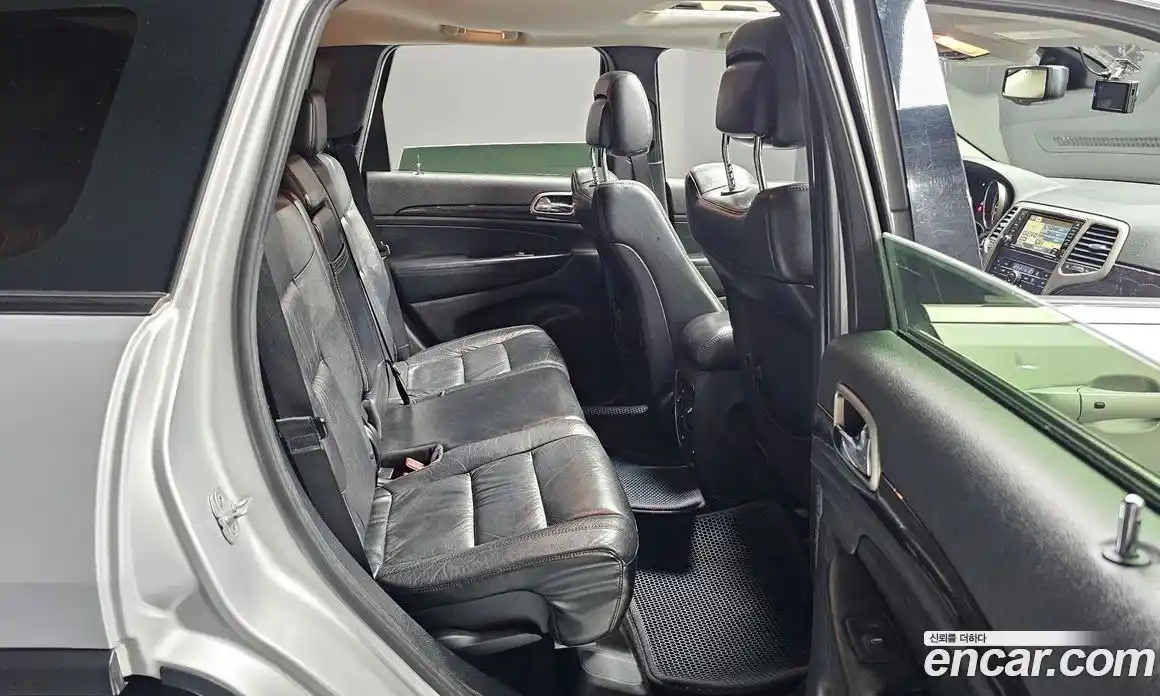 Jeep Cherokee 2012 3.0 гидро в Москве № 2132823, фото 12