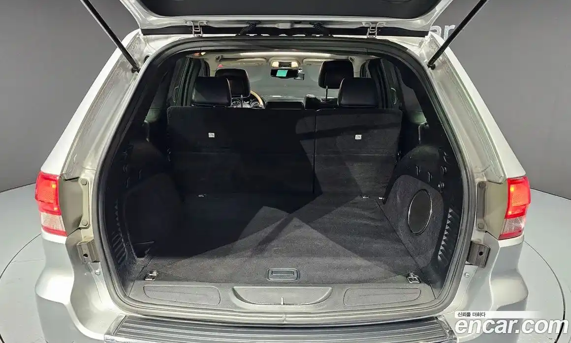 Jeep Cherokee 2012 3.0 гидро в Москве № 2132823, фото 20