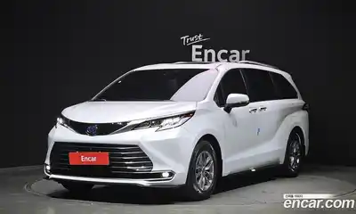Toyota Sienna 2.5 Hybrid AWD