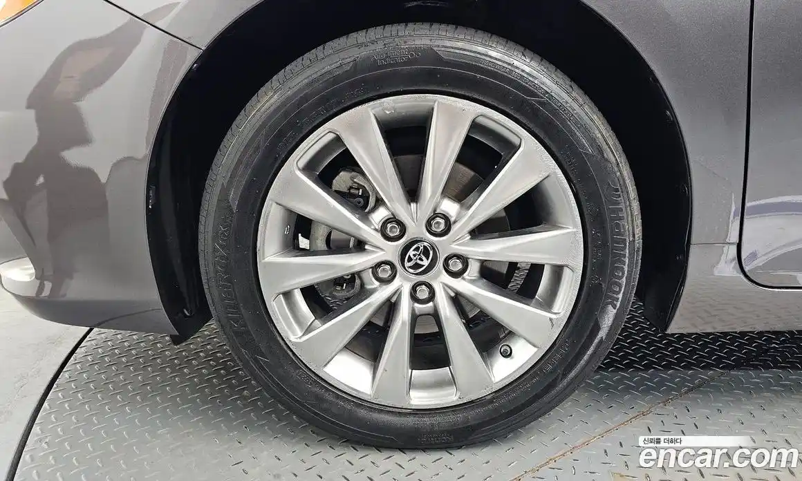 Toyota Camry 2017 2.5 гидро в Москве № 2132958, фото 4