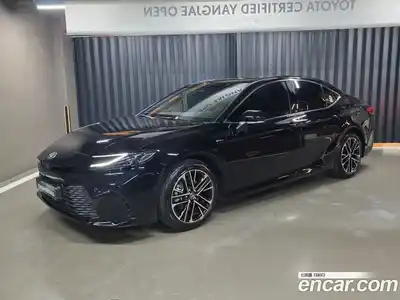 Toyota Camry 2.5 XLE Hybrid