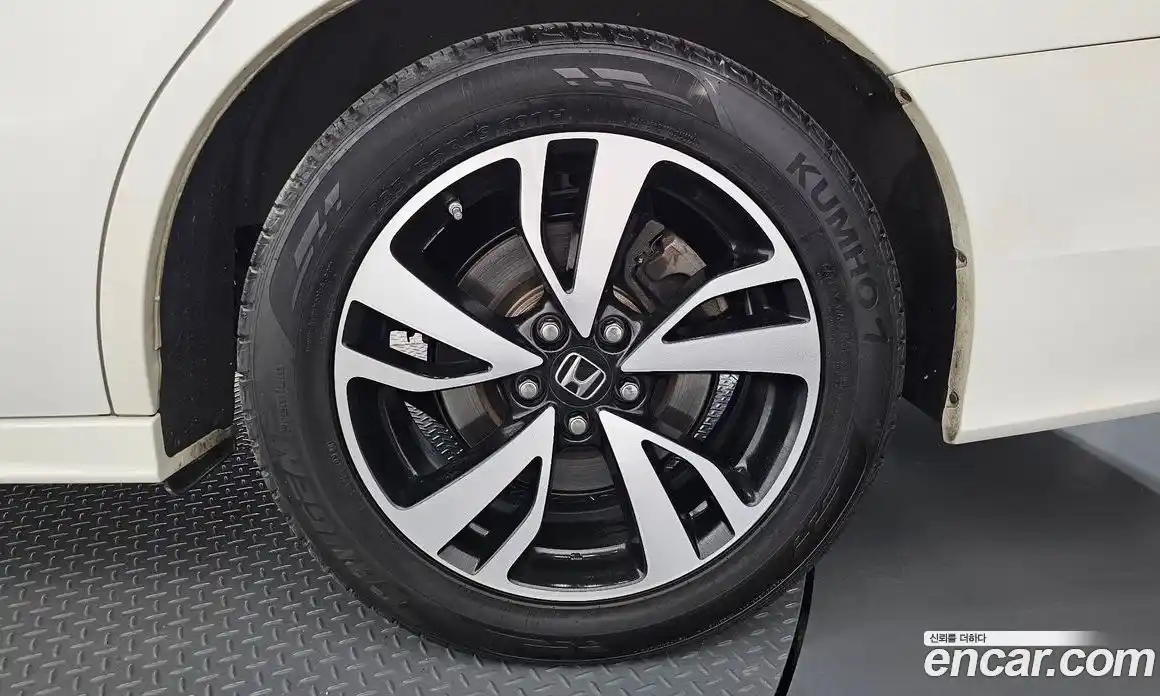 Honda Odyssey 2018 3.5 гидро в Москве № 2133275, фото 7