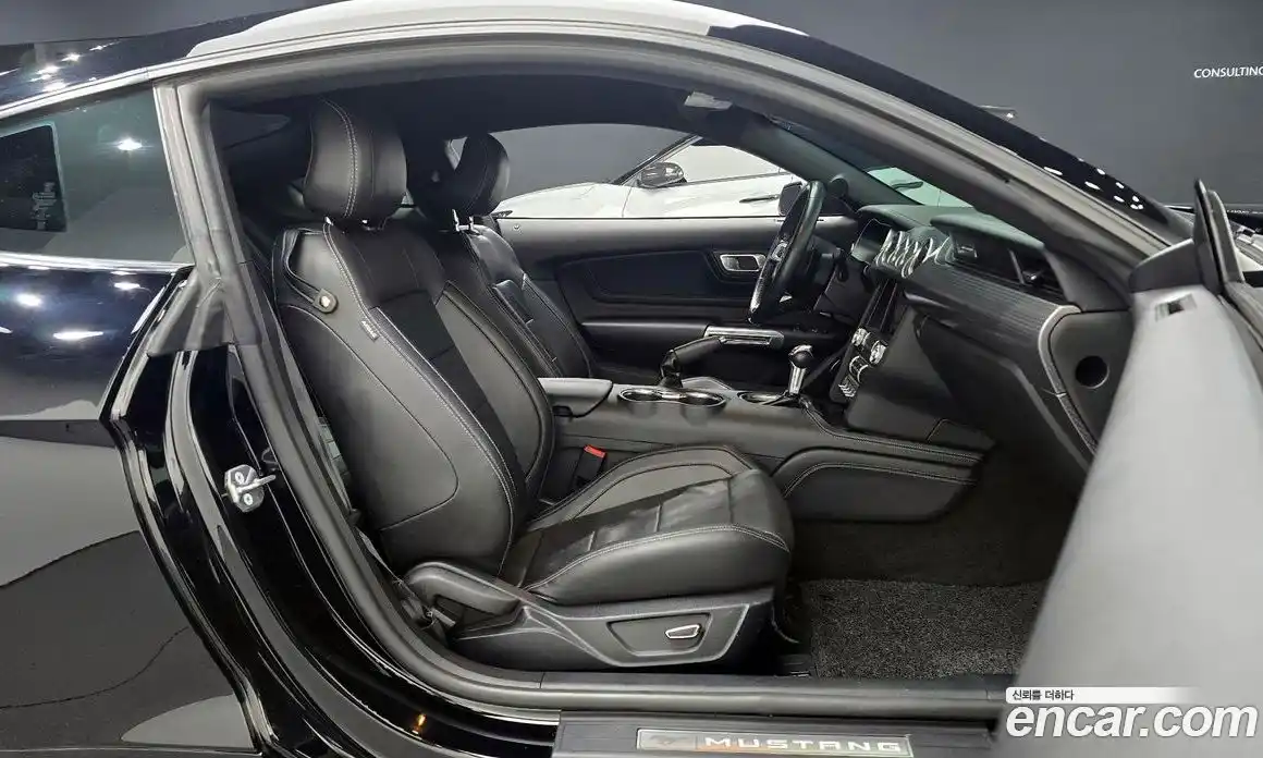Ford Mustang 2018 2.3 гидро в Москве № 2133414, фото 11